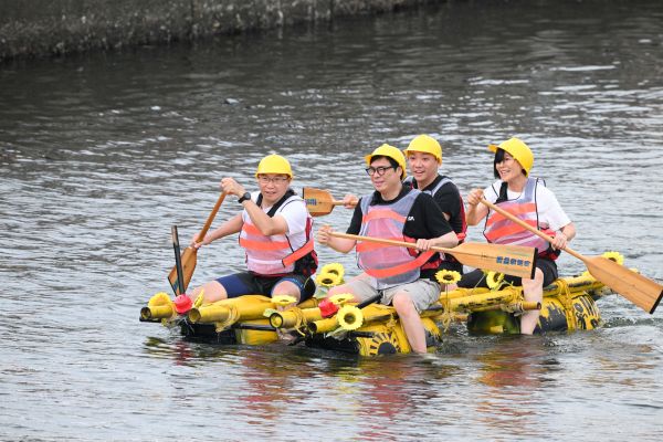 海洋派對高雄創意造筏 下週末大港橋熱鬧登場　環保×創意×高雄特色掀水上風潮1
